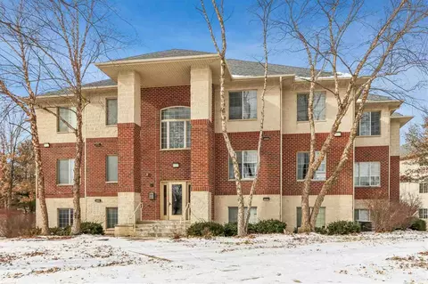 357 Camden Rd, Iowa City, IA 52245