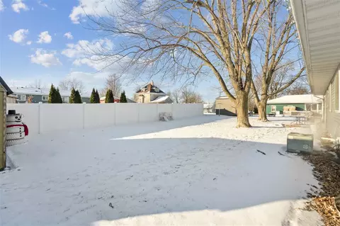 1104 E 2nd St, Vinton, IA 52349 photo 26