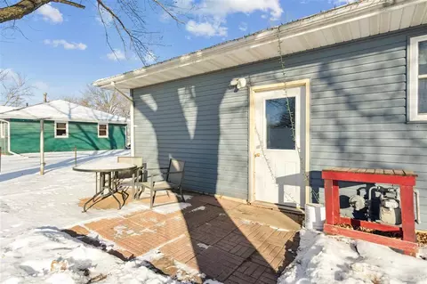 1104 E 2nd St, Vinton, IA 52349 photo 23