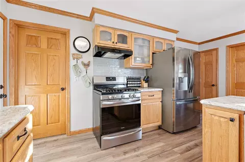 1104 E 2nd St, Vinton, IA 52349 photo 11