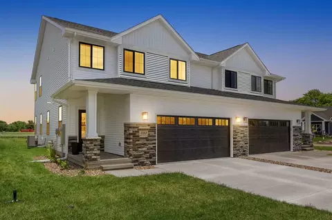 1322 Isabelle Ln, North Liberty, IA 52317