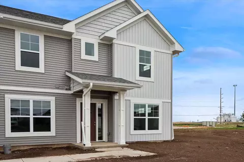 7027 Harlan Eddy Dr SW, Cedar Rapids, IA 52404