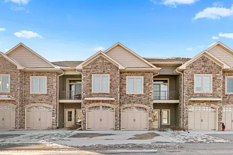 2883 Blue Sage Dr, Coralville, IA 52241