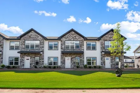 2303 Water Tower Pl, North Liberty, IA 52317