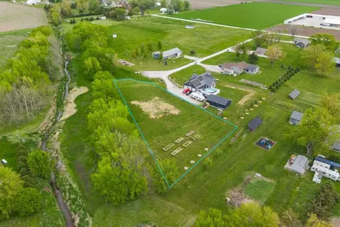 117 Th Ct, Kalona, IA 52247
