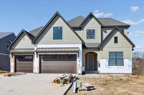 405 Macbride Trl, Solon, IA 52333