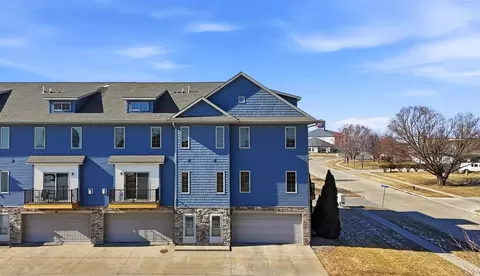485 Glenmoor Pl, North Liberty, IA 52317