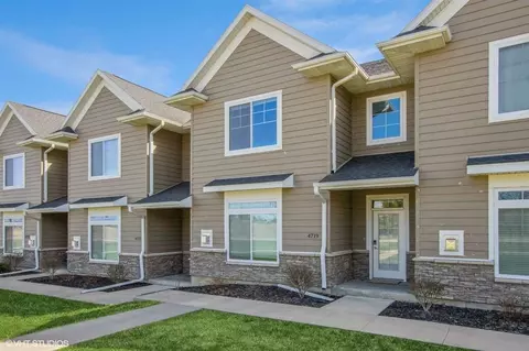 4719 Herbert Hoover Hwy, Iowa City, IA 52240