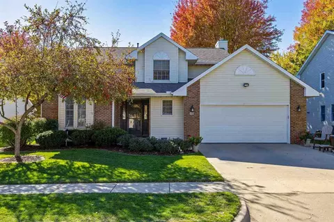 59 Heron Cir, Iowa City, IA 52245
