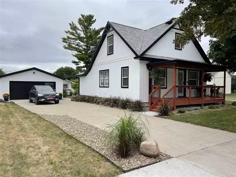 10 N Main St, North Liberty, IA 52317
