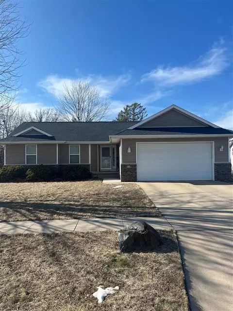 75 Colton Dr S, North Liberty, IA 52317