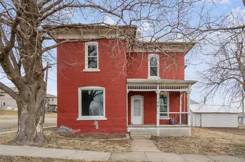 108 Lincoln St, Norway, IA 52318