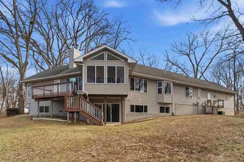1388 Arline Cir, Mount Vernon, IA 52314