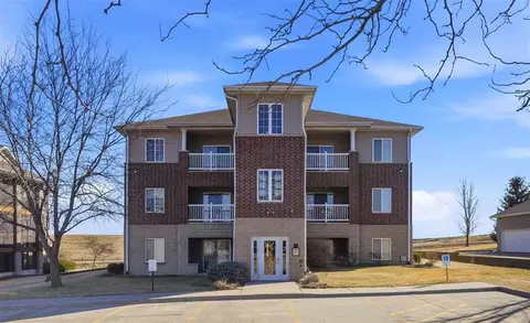 301 Taft Ave, Iowa City, IA 52245