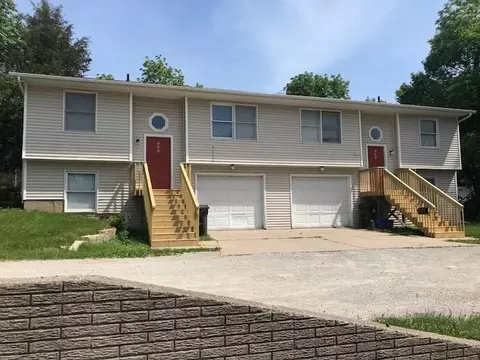 900-910 N Dodge St, Iowa City, IA 52245