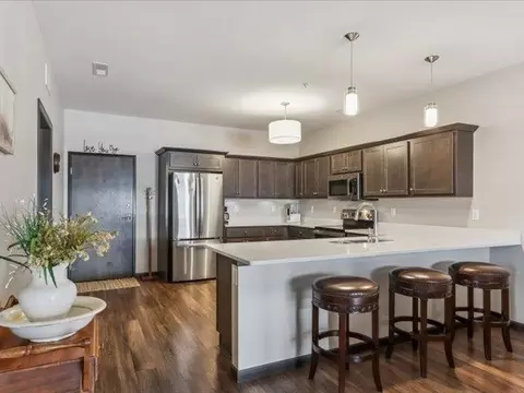 2873 Spring Rose Cir, Coralville, IA 52241