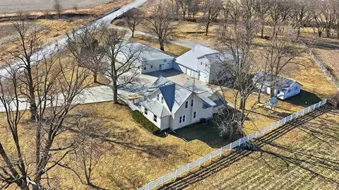 1304 Angle Rd SW, Kalona, IA 52247