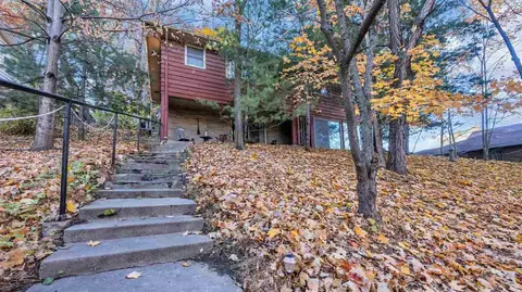 435 Lee St, Iowa City, IA 52246