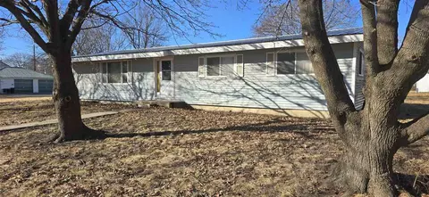 202 N Iowa St, Keota, IA 52248