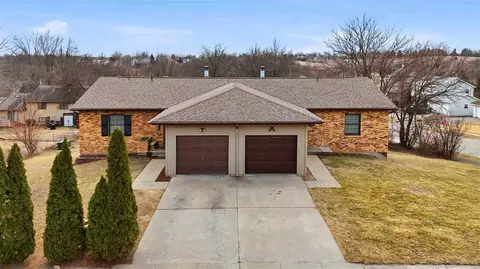 1293 Dolen Pl, Iowa City, IA 52246