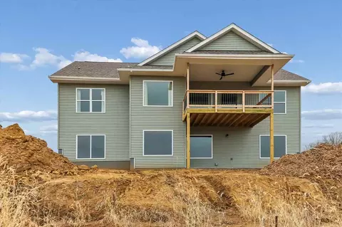 Exterior - 3215 Sunflower St, Ely, IA 52227 photo 5 of 6