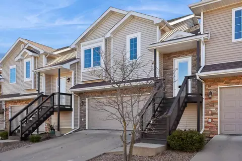 1019 Twilight Dr, North Liberty, IA 52317