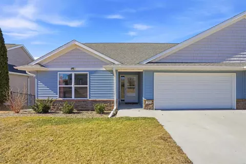 313 James Blvd, Oxford, IA 52322