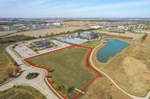 Ridgeway At University Ct, Coralville, IA 52241