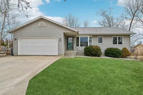 1209 NW 39th Street Rd, Cedar Rapids, IA 52405