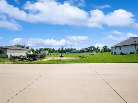9350 Feather Ridge Way, Cedarrapids, IA 52411