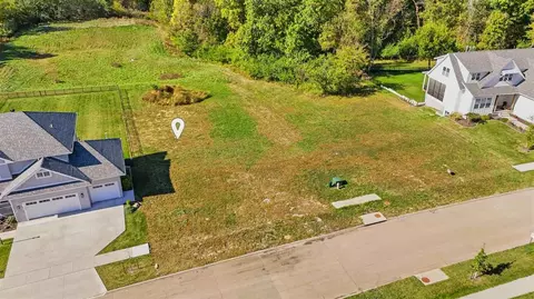 1143 Tamarack Trl, Iowacity, IA 52245