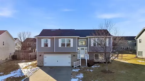 195 Cattail Ln, North Liberty, IA 52317