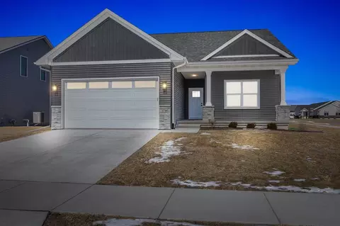 1760 Sherman Dr, Iowa City, IA 52240