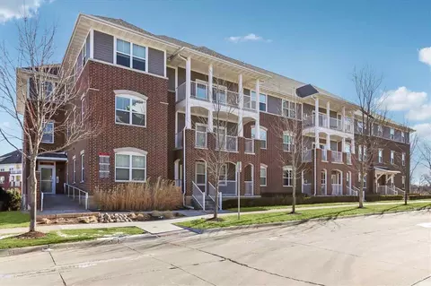 2176 Willenbrock Cir, Iowa City, IA 52245