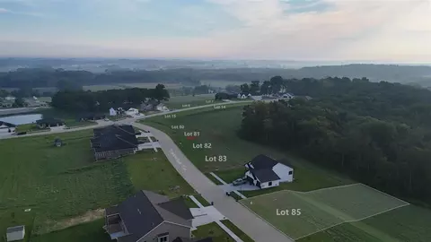 220 Timberline Ter, Kalona, IA 52247