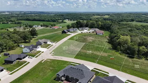 208 Timberline Ter, Kalona, IA 52247