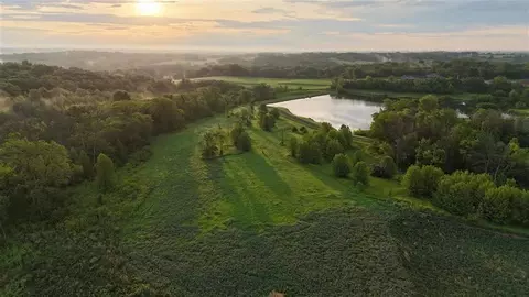 4 8 Acres Westwood Ct, Kalona, IA 52247