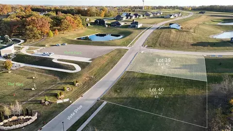 103 Vista Dr, Kalona, IA 52247