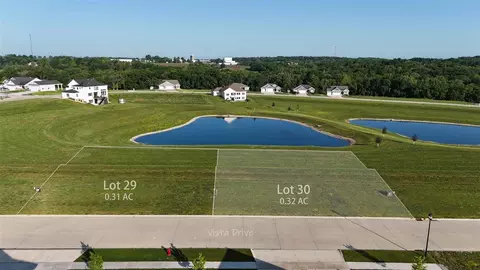 217 Vista Dr, Kalona, IA 52247