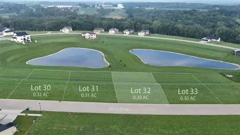 213 Vista Dr, Kalona, IA 52247