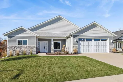 703 American Pharaoh Dr, Iowa City, IA 52240
