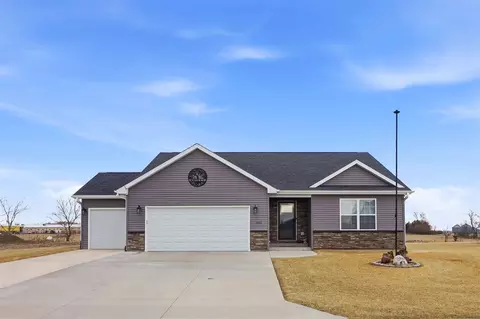 502 S 15th Ave, Washington, IA 52353