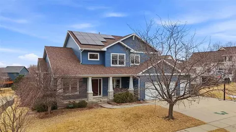 940 Honeysuckle Dr, Iowa City, IA 52246