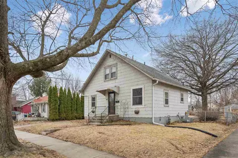1011 2nd Ave, Iowa City, IA 52240