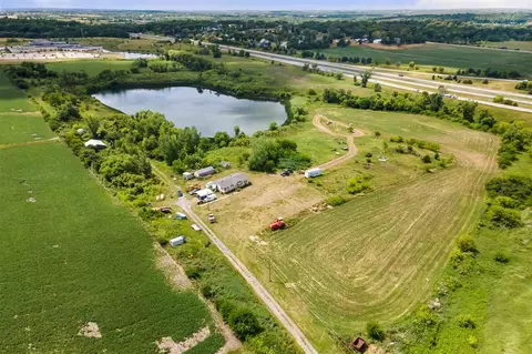 3416 County Home Rd, Cedarrapids, IA 52411