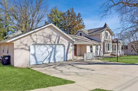 608 Chatham St, Williamsburg, IA 52361