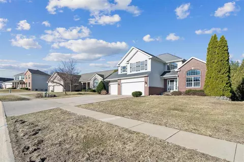 138 Autumn Woods Dr NW, Cedar Rapids, IA 52405