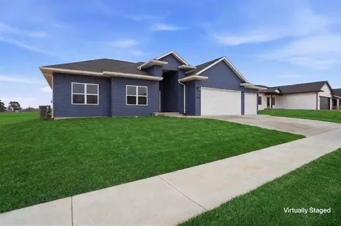 309 Augusta National Blvd, Washington, IA 52353