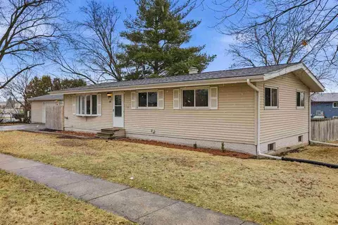 95 E Zeller St, North Liberty, IA 52317