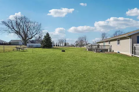 Exterior - 910 Karens Ct, Walker, IA 52352 photo 9 of 11